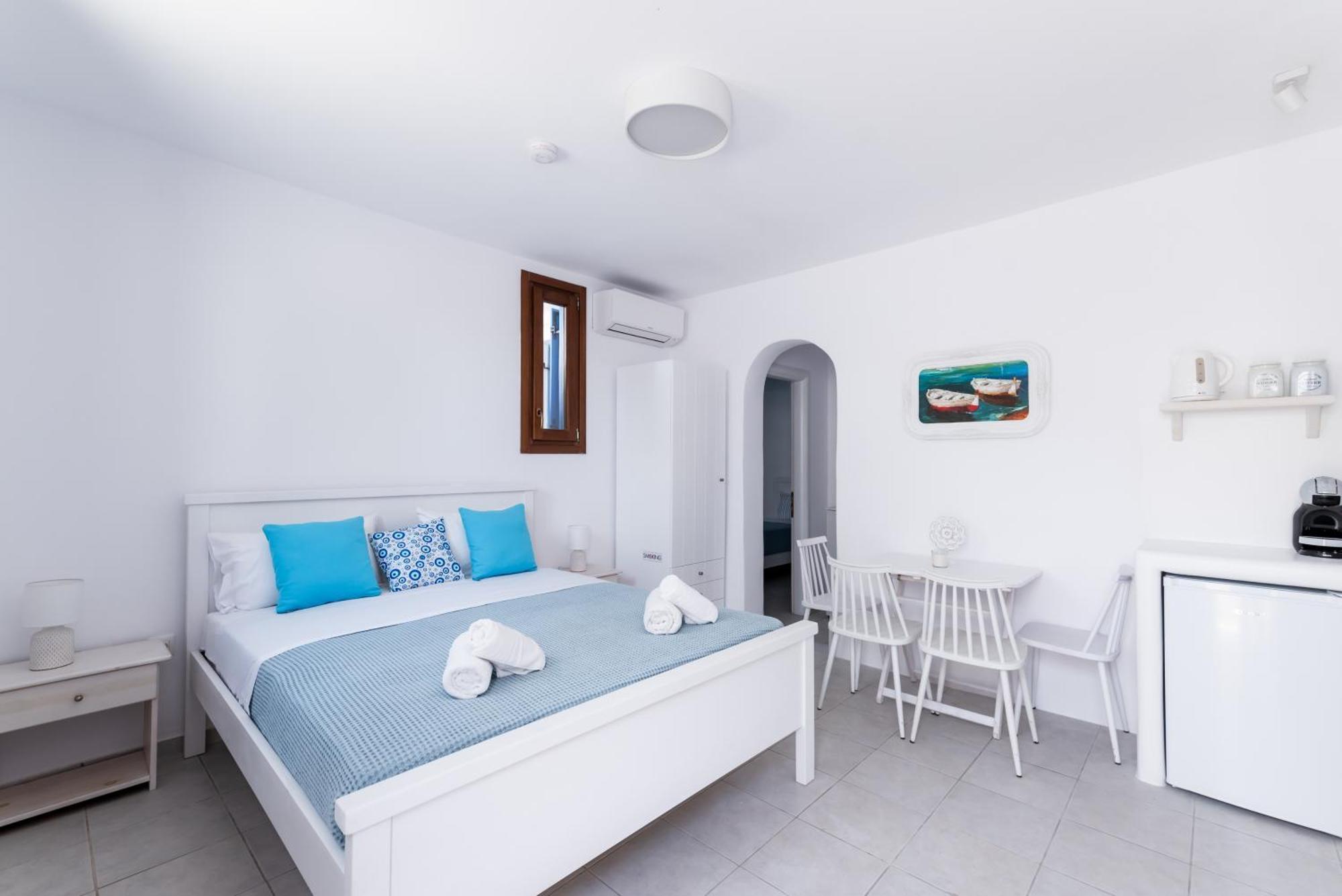 Olive Tree Mykonos Town Semi-Basement Apartment Bagian luar foto