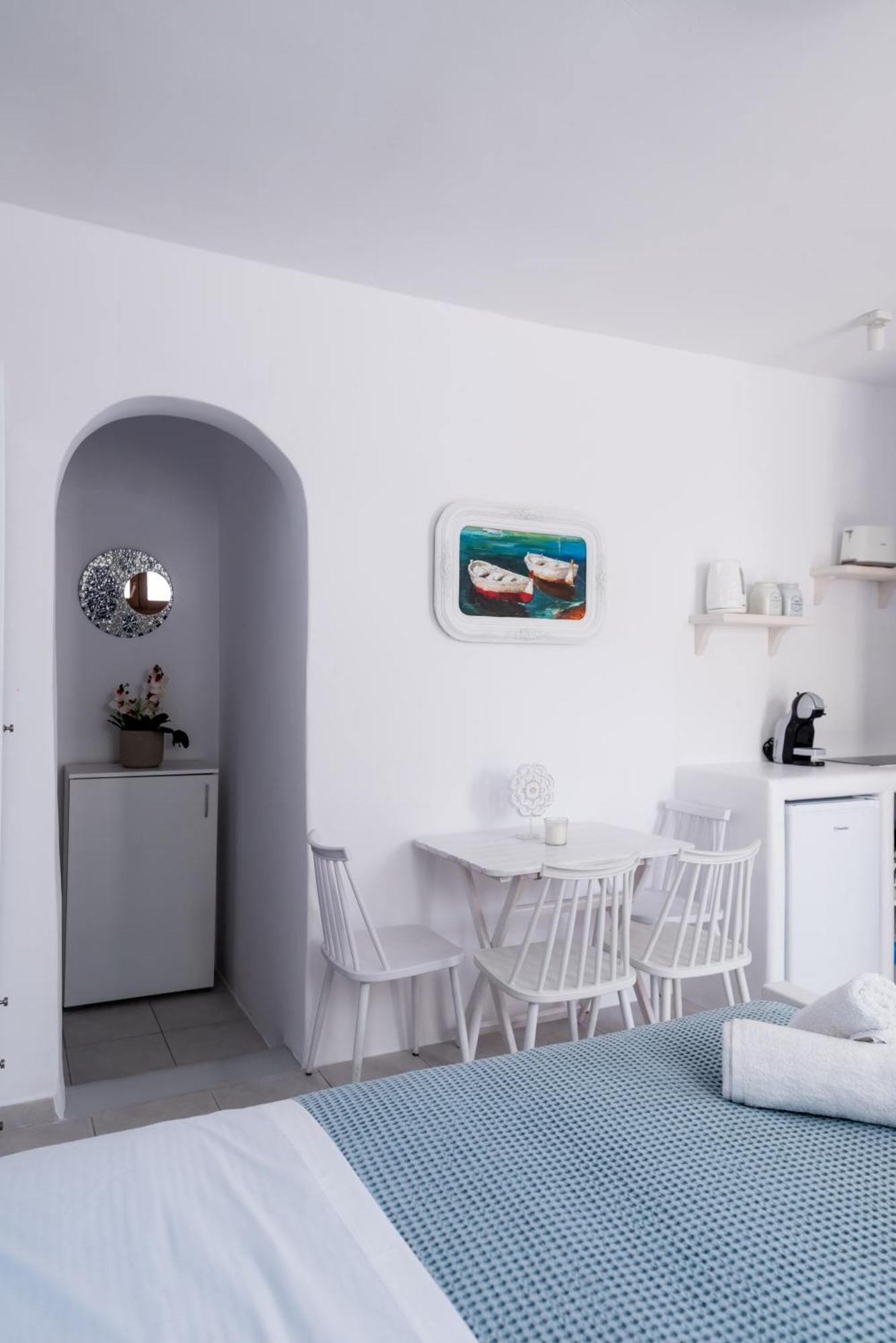 Olive Tree Mykonos Town Semi-Basement Apartment Bagian luar foto