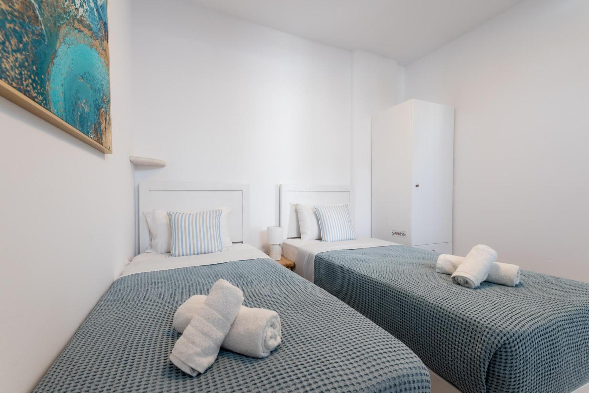 Olive Tree Mykonos Town Semi-Basement Apartment Bagian luar foto